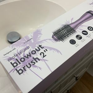 Professional Blowout Brush 2’’